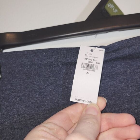 New Old Navy Maternity 4-Way Stretch Leggings XL - Picture 2 of 9